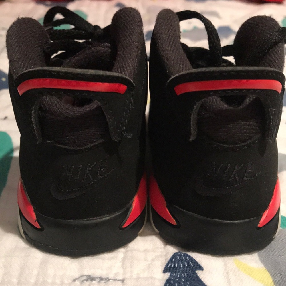 Nike - Picture 3 of 4